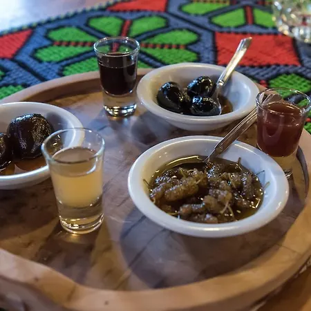格欧尼亚提斯利纳旅馆 Agios Nikolaos (Central Greece)
