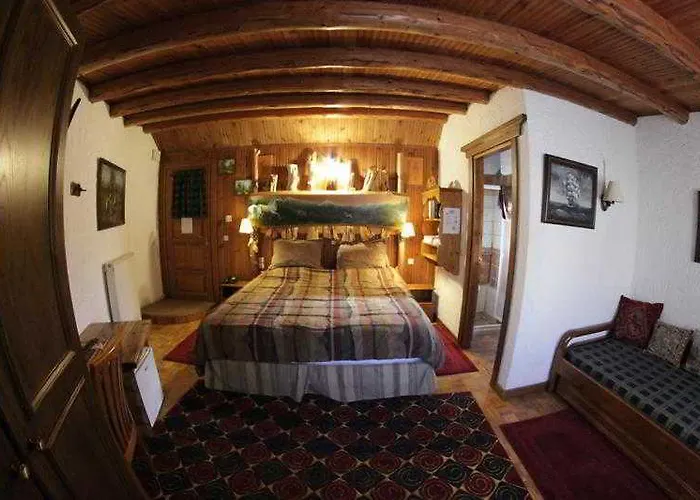 η γωνιά της λίνας Πανσιόν